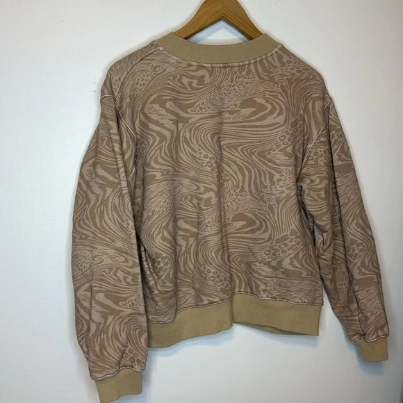 I.AM.GIA Women’s Tan Patterned Sweatshirt Crewneck Size XS Oversized - Picture 4 of 7
